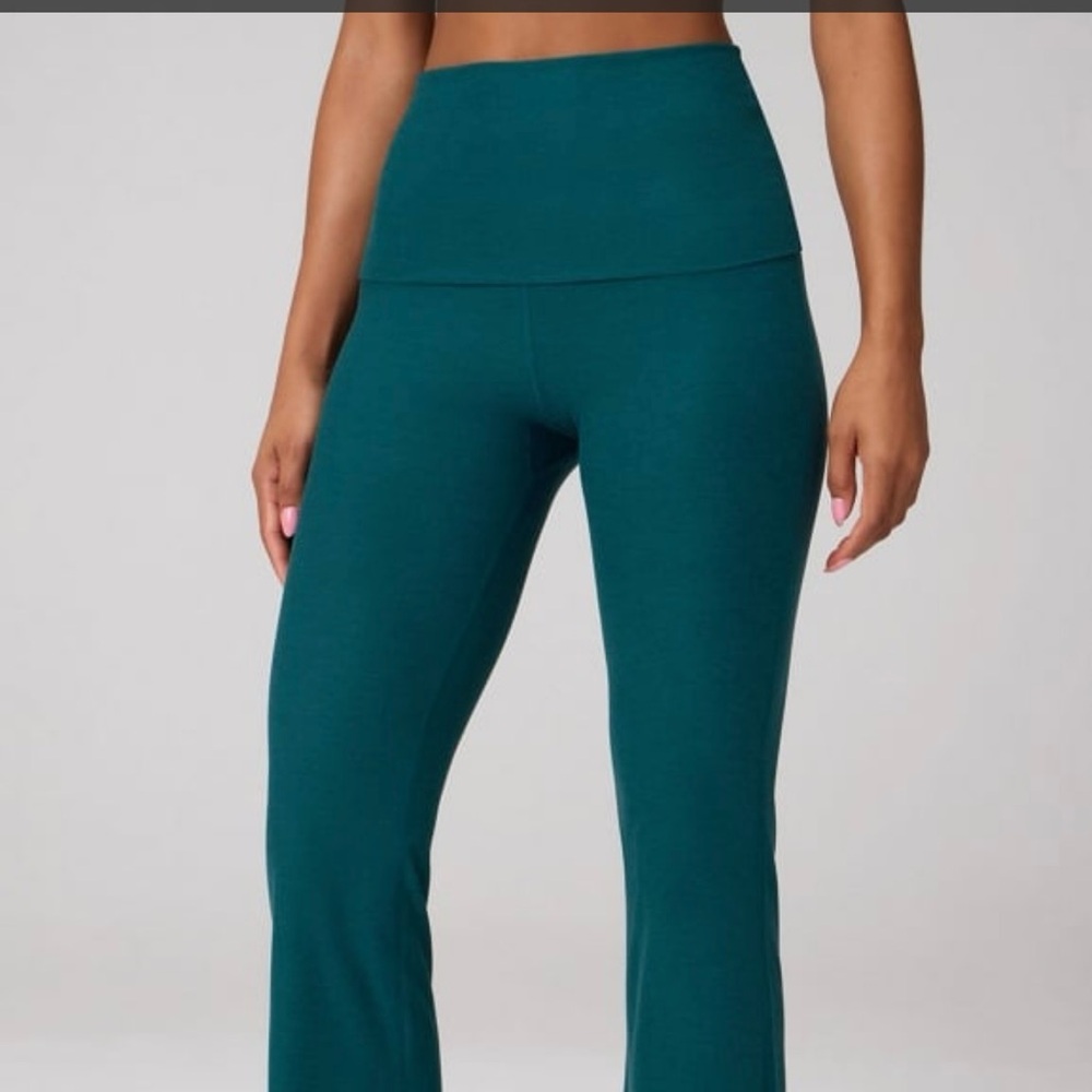 High-Waist Teal Flare Leggings